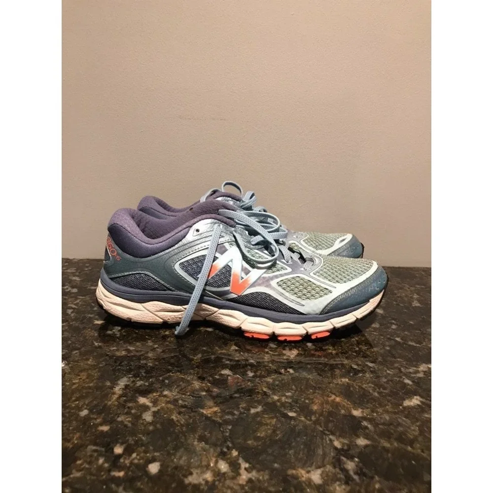New balance womens 9 running shoes blue